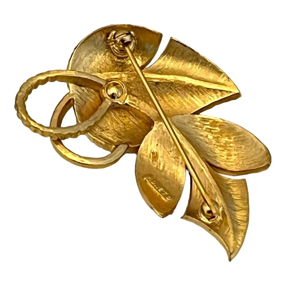Vintage 1980s Monet Leaf Brooch Textured Gold Tone Pin - 8U